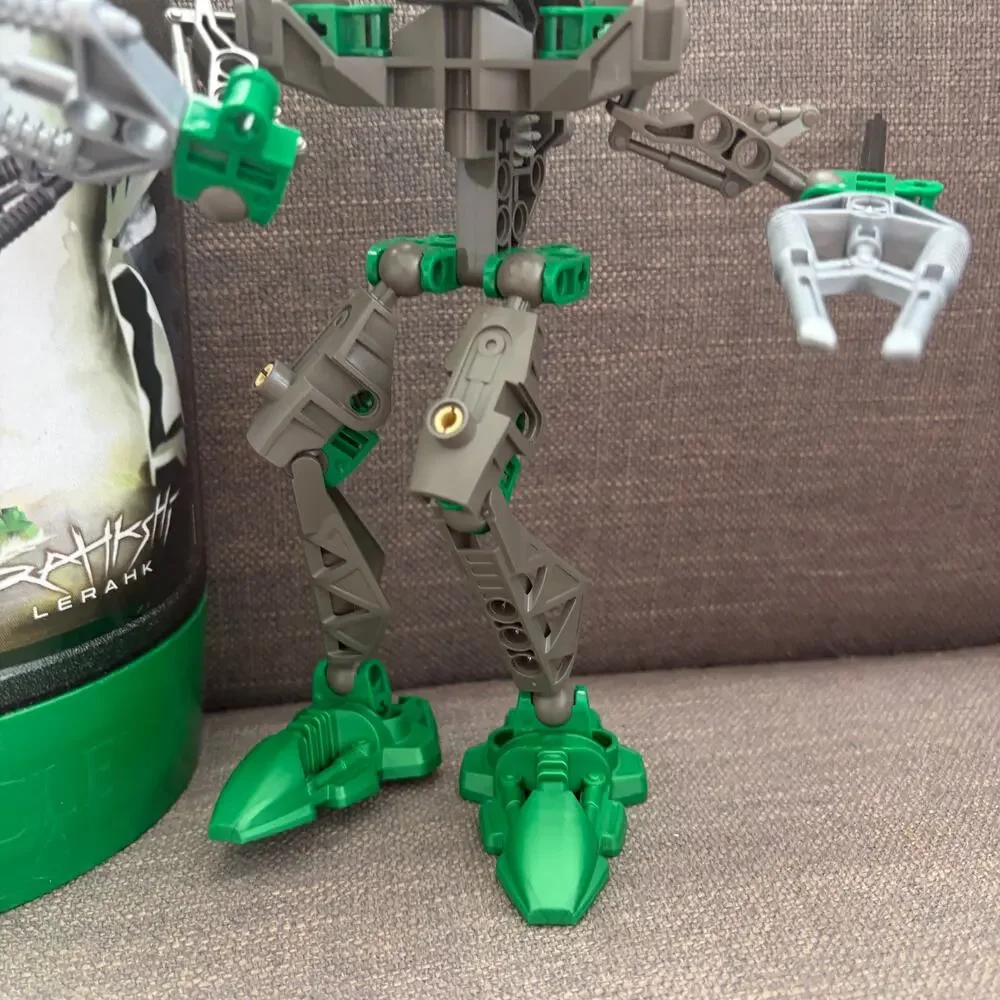 LEGO Bionicle Rahkshi Lerahk (8589) With Canister